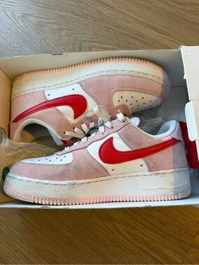 Nike Air Force 1 Low '07 QS
Valentine's Day Love Letter